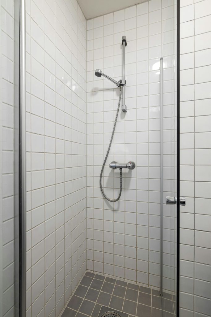 Home Nesh shower doors, toughened glasses